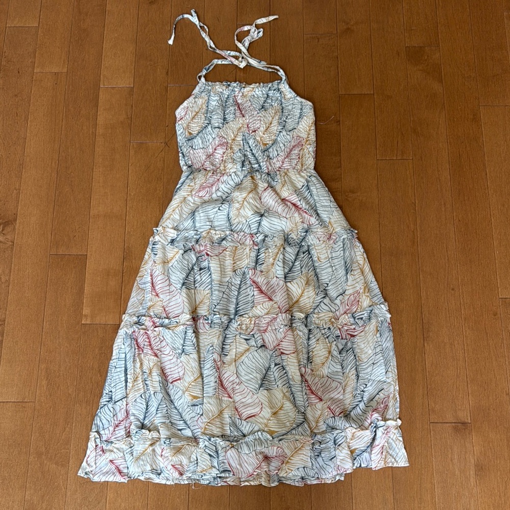 NWT Sim & Sam Maxi Dress with Leaf Print in Medium